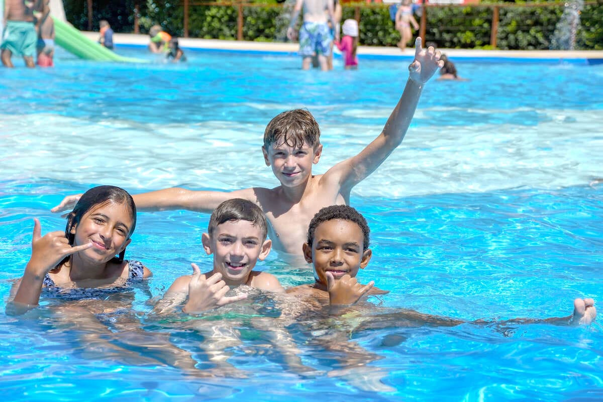 [Nuestras Piscinas]